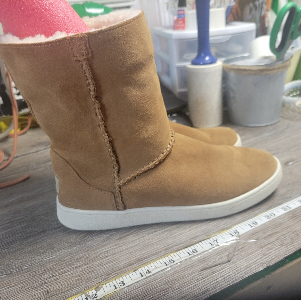 UGG Chestnut Short Suede Winter Boots with White Sole